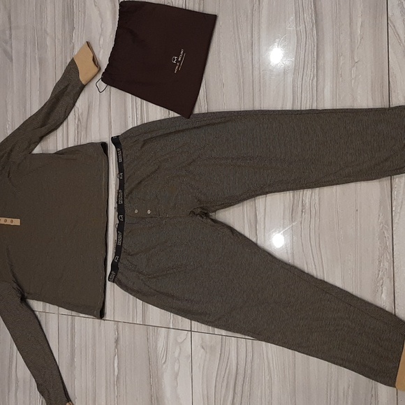 Noble mount set of 2 comes with dust bag - Picture 1 of 9